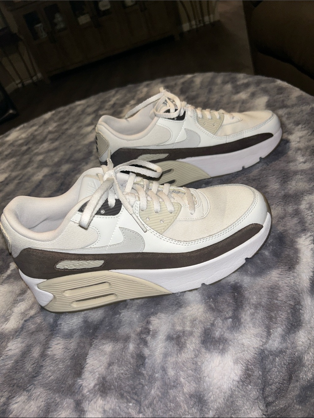 Nike Air Max Style White and Beige Sneakers